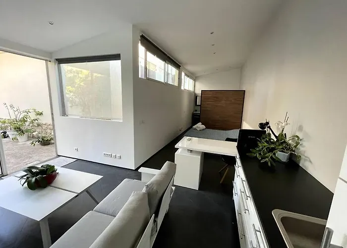 Studio Prive Et Jardin