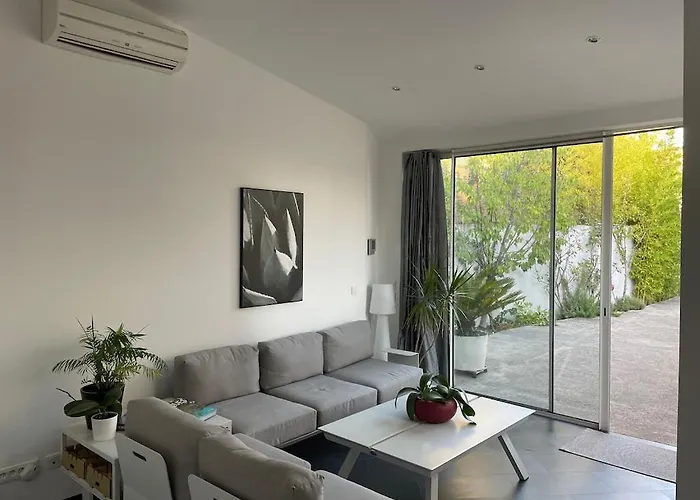 Studio Prive Et Jardin